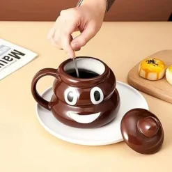 Funny Poop Ceramic Mug Cartoon Smile Coffee Milk Mug Porcelain Water Cup with Handgrip Lid Tea Cup Office Drinkware