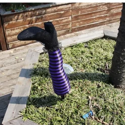 Funny Witch Leg Stake - Witch Leg Halloween Yard Decoration - Halloween Witch Prop Holiday Ornament For Outdoor Indoor Yard Patio Lawn