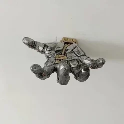 Gaming Controller Holder Stand, Basketball Stand Cyberpunk Silverhand Mechanical Hand, Desktop Gamepad Controller Universal Headphone Hanger Holder, Desktop Decoration Model Handmade Gifts