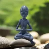 Garden Statue Meditating Alien Sculptures, Meditating Alien Resin Ornament, UFO Indoor Outdoor Garden Decor, Meditating Alien Figurines