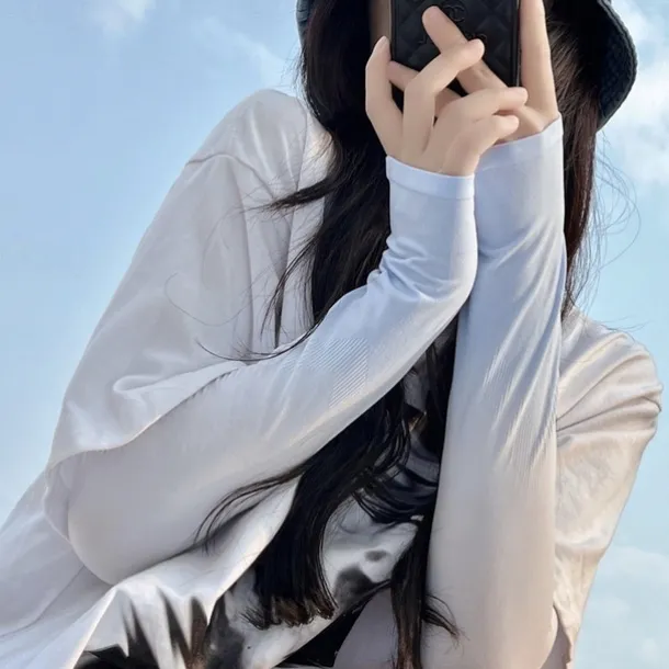 Gradient Color Ice Sleeves Women's Summer Ice Silk Sun Protection Sleeves Driving Cycling Arm Protection Anti-ultraviolet