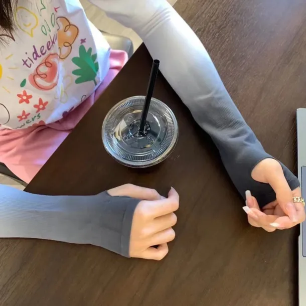 Gradient Color Ice Sleeves Women's Summer Ice Silk Sun Protection Sleeves Driving Cycling Arm Protection Anti-ultraviolet