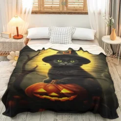 Halloween Decoration Cat Throw Blanket - Soft and Cozy Fleece with Spooky Cat Design - Perfect for Halloween Decor or Snuggling Up - Durable and High-Quality Fabric