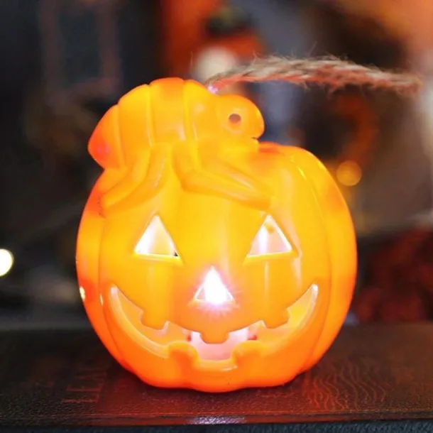 Halloween DecorationJack O Lantern Electronic Candle Light, Portable Candlestick Night Light, Ghost Festival Decoration, Props Atmosphere Layout, Suitable for Autumn Thanksgiving Table Decoration