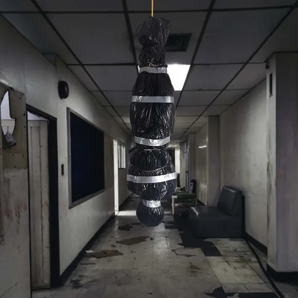 Halloween Decorations Dead Victim Props,Scary Fake Corpse with Pump,152cm Hanging Scary Fake Corpse in Bag Death Victim Halloween Outdoor Props Creepy Haunted House Halloween Decorations