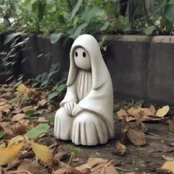 Halloween Ghost Sculpture,Outdoor Statue, Resin Ghost Decor for Yard, Lawn, Porch, Desktop Decoration, Spooky Halloween Tabletop Decor, Garden Crafts 15cm