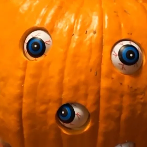 Halloween Scary Pumpkin Decoration,Resin Purely Handmade Turnable Eyeballs Sculpture For Indoor And Outdoor Use