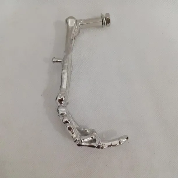 Halloween Skeleton Paw Motorcycle Kickstands - Skeleton Paw With Middle Finger Motorcycle Kickstands, Aluminum Alloy Universal Motorcycle Side Mount