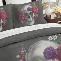 Halloween Skull Duvet Cover Set - Spooky and Stylish Skull Design - Includes Duvet Cover and Pillowcases - Soft and Cozy Fabric - Perfect for Adding a Halloween Vibe to Your Bedroom