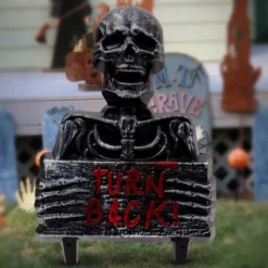 Halloween Skull Garden Stake Plastic Outdoor Decorative Item Lawn Party Decoration Horror Atmosphere Prop