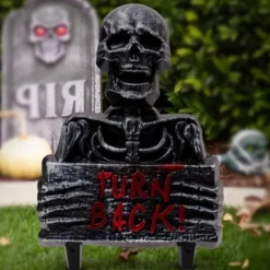 Halloween Skull Garden Stake Plastic Outdoor Decorative Item Lawn Party Decoration Horror Atmosphere Prop