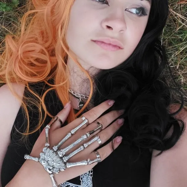 Halloween Skull Skeleton Hand Bracelet with Finger Ring Chain Gothic Bone Joint Jewelry Accessory Gift