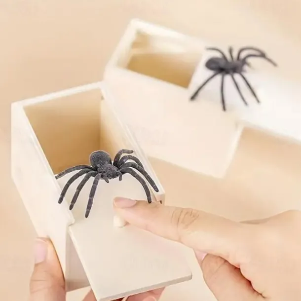 Halloween Spider Scare Prank Box Gift Spider in a Box Gag Gift, Hilarious Wooden Scare Box,Handmade Fun Joke Scarebox Toy