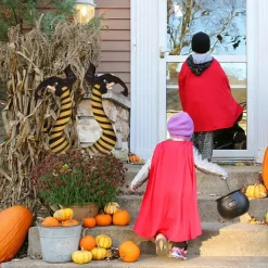 Halloween Wicked Witch Legs with Stakes, Halloween Witch Prop Decoration, Halloween Outdoor, Lawn, Yard and Patio Decor Halloween Decorations