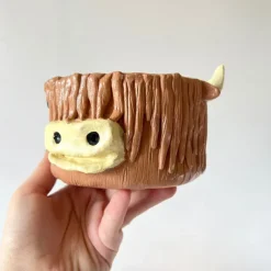 Handmade Highland Cow Crochet Yarn Bowl - Unique Clay Knitting Bowl for Yarn - Scottish Shetland Cow Crochet Holder for Highland Cow Lovers