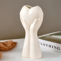 Heart-Shaped Handheld Vase, Resin Material, Artistic Human Design, Unique Modern Decorative Flower Vase, Centerpiece for Dining Table, Wedding, and Living Room Decor