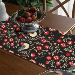 Inspired by William Morris Art Style Print Country Style Table Runner, Kitchen Dining Table Decor, Print Decor Table Runners for Indoor Outdoor Home Farmhouse Holiday Wedding Birthday Party Decoration