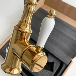 Kitchen faucet - Single Handle One Hole Electroplated Standard Spout Centerset Retro Vintage / Minimalist Kitchen Taps