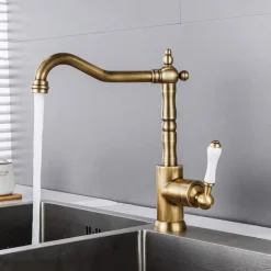 Kitchen Faucet 360 Swivel Antique Sink Faucet Mixer Tap Fashion Gold Sink Faucet Copper Hot and Cold Basin Tap