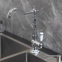 Kitchen Faucet Sink Mixer Taps, Single Hanld 360 Degree Swivel Vessel Tap with Cold and Hot Hose