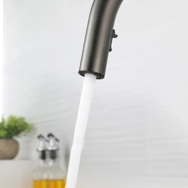 Kitchen Faucet with Pull-out Spray - Single Handle One Hole Electroplated / Painted Finishes Pull-out / Pull-down / Standard Spout / Tall / High Arc Centerset Modern Contemporary Kitchen Taps