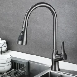 Kitchen Faucet with Pull-out Spray,Single Handle One Hole Rotatable Electroplated Pull-out / Pull-down / Standard Spout / Tall / High Arc Centerset Modern Contemporary Style Kitchen Taps