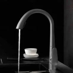 Kitchen Faucet with Pull-out Spray 360° Rotated Single Handle One Hole Minimalist Modern Contemporary Kitchen Taps