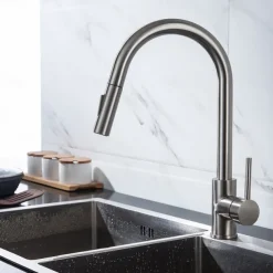 Kitchen Faucet with Pull-out Spray,Single Handle One Hole 2-modes Brass Kitchen Taps