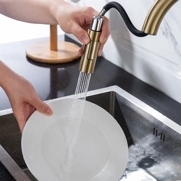 Kitchen Faucet with Pull-out Spray,Single Handle One Hole 2-modes Brass Kitchen Taps