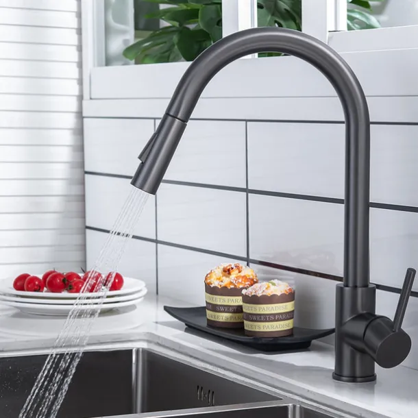 Kitchen Faucet with Pull-out Spray,Single Handle One Hole 2-modes Brass Kitchen Taps