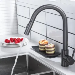 Kitchen Faucet with Pull-out Spray,Single Handle One Hole 2-modes Brass Kitchen Taps