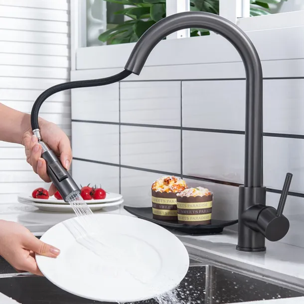 Kitchen Faucet with Pull-out Spray,Single Handle One Hole 2-modes Brass Kitchen Taps