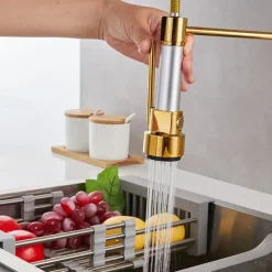 Kitchen Sink Mixer Faucet Pull Down Sprayer, Single Lever Pull Out Taps, 360 ° Swivel Cold Hot Water Brass Tap Golded Chrome Black