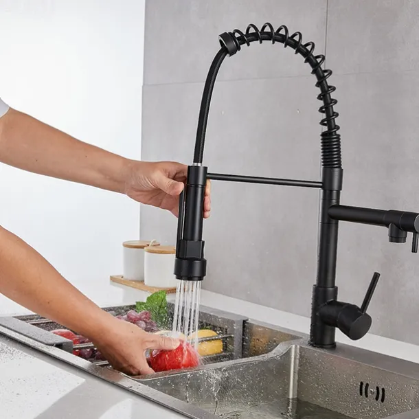 Kitchen Sink Mixer Faucet Pull Down Sprayer, Single Lever Pull Out Taps, 360 ° Swivel Cold Hot Water Brass Tap Golded Chrome Black