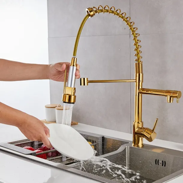 Kitchen Sink Mixer Faucet Pull Down Sprayer, Single Lever Pull Out Taps, 360 ° Swivel Cold Hot Water Brass Tap Golded Chrome Black