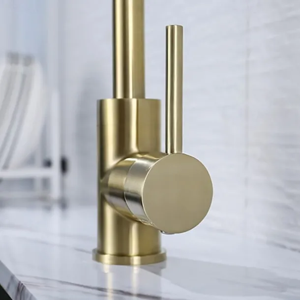 Kitchen Sink Mixer Faucet Brushed Gold Deck Mounted , 360 Swivel Single Handle Vessel Kitchen Brass Taps with Cold and Hot Water Hose