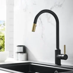 Kitchen Sink Mixer Faucet Pull Out, 360 swivel Single Lever Handle Brushed Solid Brass Taps Cold Hot Hose, One Hole with Pull Down Sprayer Black Gold Faucets