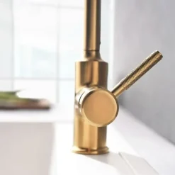 Kitchen Sink Mixer Faucet Pull Out, 360 swivel Single Lever Handle Brushed Solid Brass Taps Cold Hot Hose, One Hole with Pull Down Sprayer Black Gold Faucets
