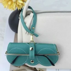 Leather Glasses Case Sunglasses Pouch, Portable Eyeglass Carrying Case, Cute men & women, Multicolour