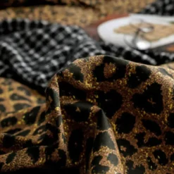 Leopard Print Duvet Cover Set - Includes Duvet Cover and Pillowcases - Stylish and Bold Animal Print Design - Soft and Comfortable Fabric - Perfect for Adding a Wild Touch to Your Bedroom Decor