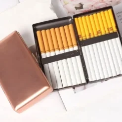 Metal Cigarette Case, Lightweight and Portable, Pressure-Resistant, Holds 20 Cigarettes