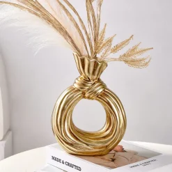 Minimalist Spiral Circle Vase, Resin Home Decor for Dining Room, Hotel, Restaurant, Tabletop and Entryway Decoration, Ideal for Floral and Green Plant Hydroponics, All-Season Use