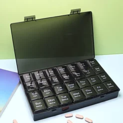 Monthly Pill Organizer 28 Day, Pill Box, Medicine Organizer, Organized By Week, Large 4-Week Pill Container With Dust-Proof Case For Fish Oils, Vitamins, Supplements