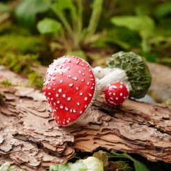 Mushroom Garden Ornament - Resin Material, Handmade and Hand-Painted, for Gardening, Miniature Landscapes, and Plant Decoration