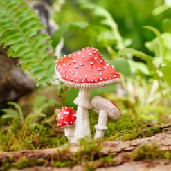 Mushroom Garden Ornament - Resin Material, Handmade and Hand-Painted, for Gardening, Miniature Landscapes, and Plant Decoration