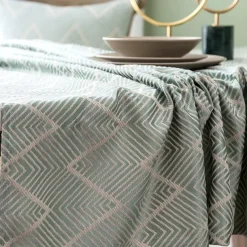 Nordic Style Thickened Cotton Linen Dining TableCloth, Anti Scalding and Anti Slip Tea TableCloth, Rectangular Desk Mat, TV Cabinet Decorative Cloth