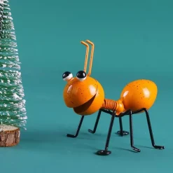 1pc Creative Iron Art Ant Animal Ornament, Home Decor