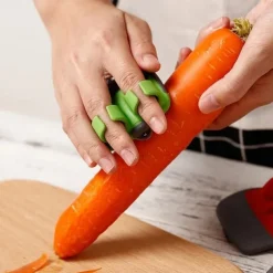 1pc, Hand Vegetable Peeler, Palm Peeler, Rubber Finger Grips Comfortable To Peel Pumpkin