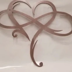 1pc Infinity Heart Black Metal Wall Art Heart-shaped Metal Wall Decor Love Sign Plaque Bedroom Ornaments For Home Wedding Indoor Outdoor Christmas Gifts