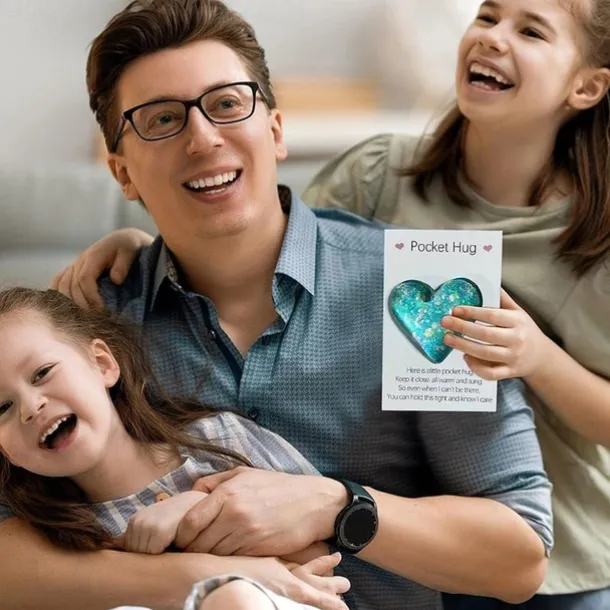 1pc, Pocket Hugging Heart Pocket Hugging Love Gift Small Hug Decoration Glass Heart Glitter Heart Gift For Girls Women Valentine's Day, Birthday, Wedding, Party Favors